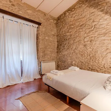 Flateli Cundaro 2 * Girona
