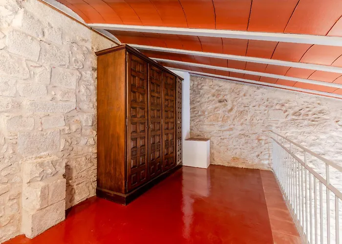 Flateli Cundaro 2 * Gerona
